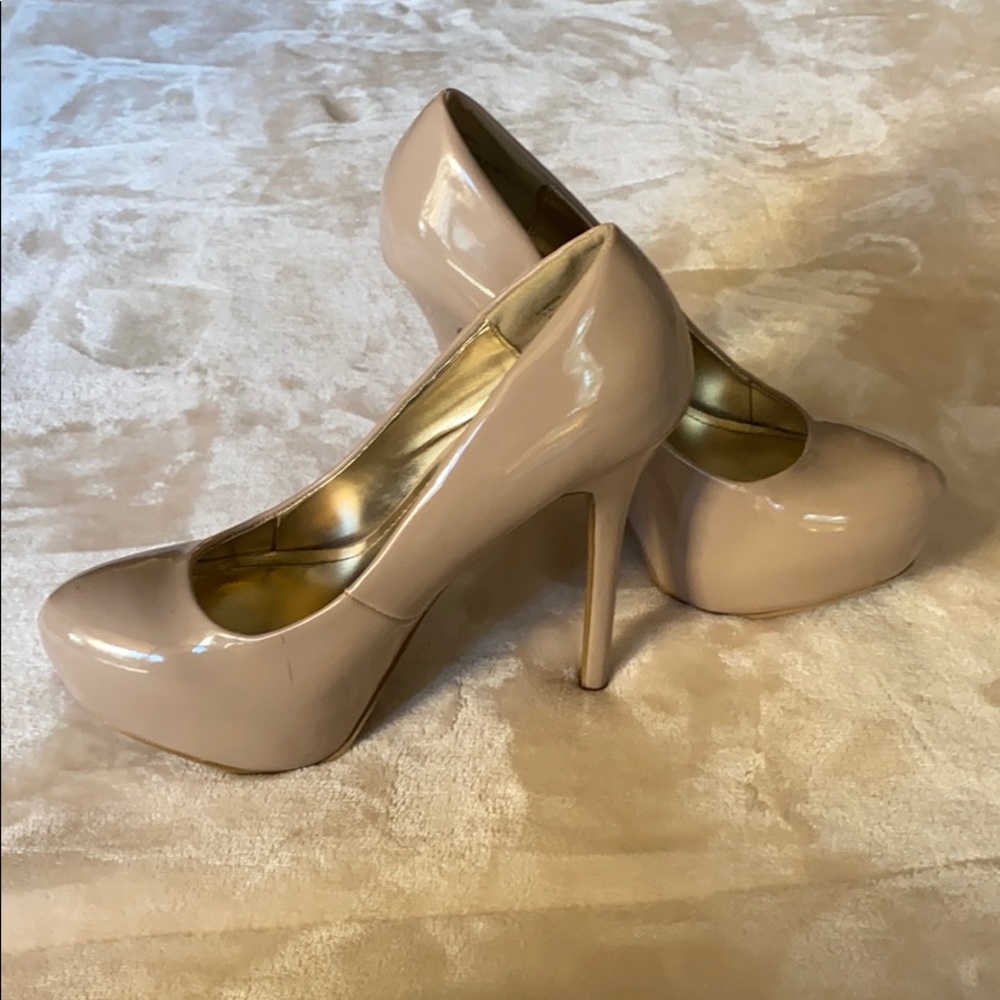 Steve Madden Beige Heels 7.5